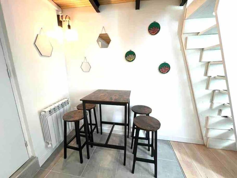 Jolie Mini Maison Lovely Tiny House Вітрі-сюр-Сен Екстер'єр фото